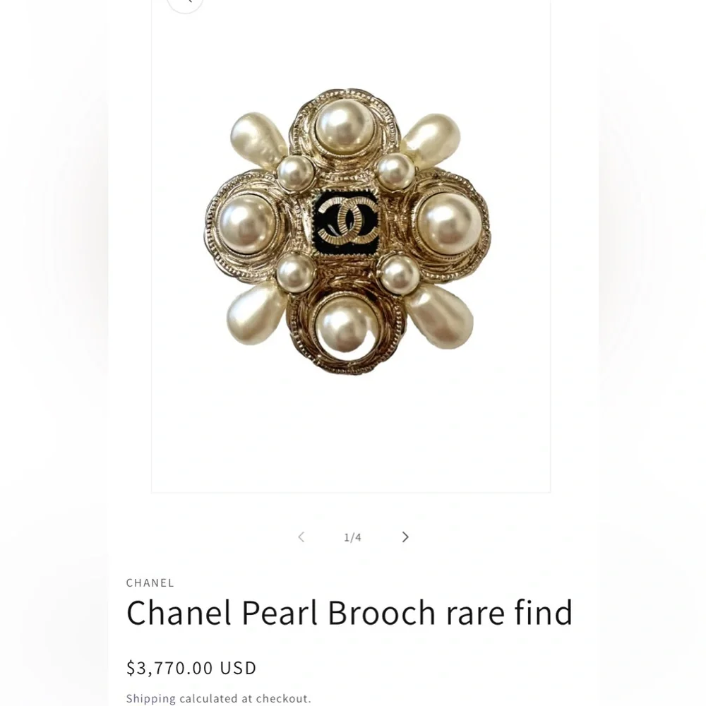 Vintage CHANEL 2018 Autumn Faux Pearl & Resin CC Logo Brooch Pin - Picture 13 of 13